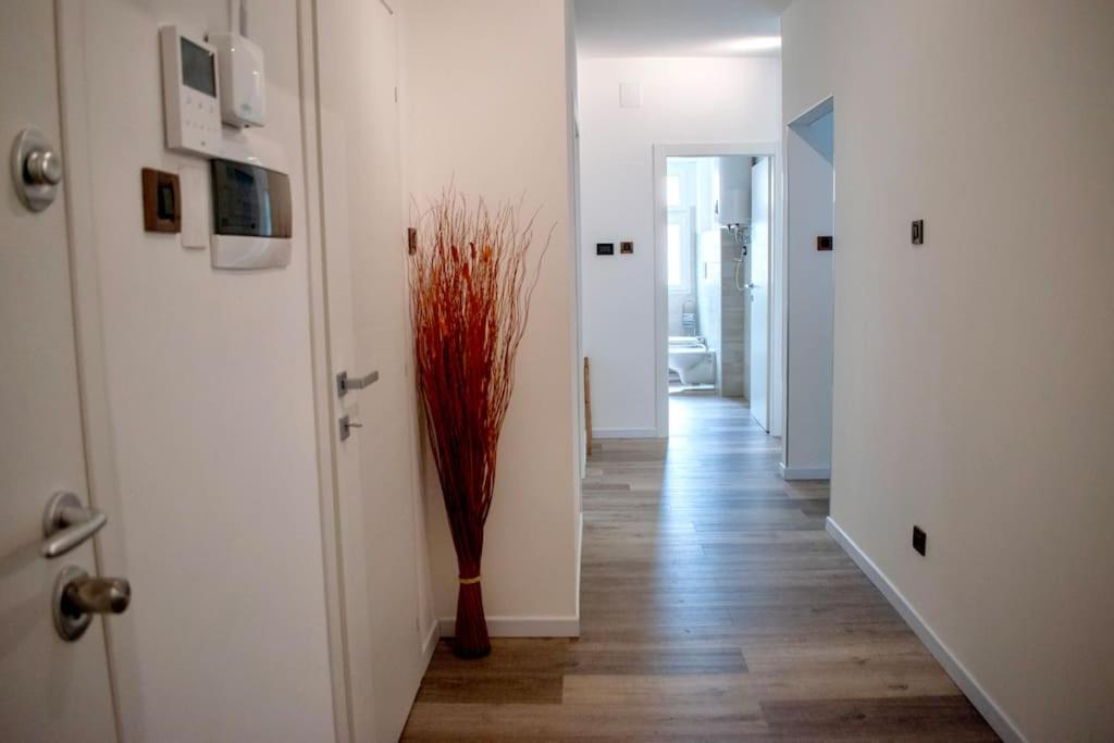 10Min From Center, 3 Bedroom Apartment With Balcony Trento Exterior photo